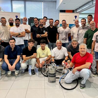 Sagola en el acabado de alta gama para el sector de náutica deportiva y de recreo: dos jornadas de formación con la gama IMRON MARINE (Axalta)